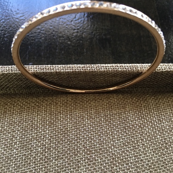 Bracelets - Picture 5 of 7